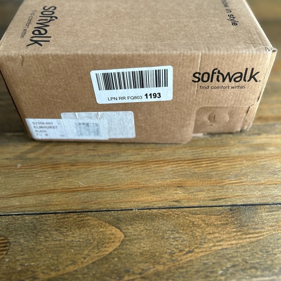 SOFTWALK | Black Leather Chelsea Ankle Boots, side zipper short heel| SIZE 11 - Picture 11 of 11